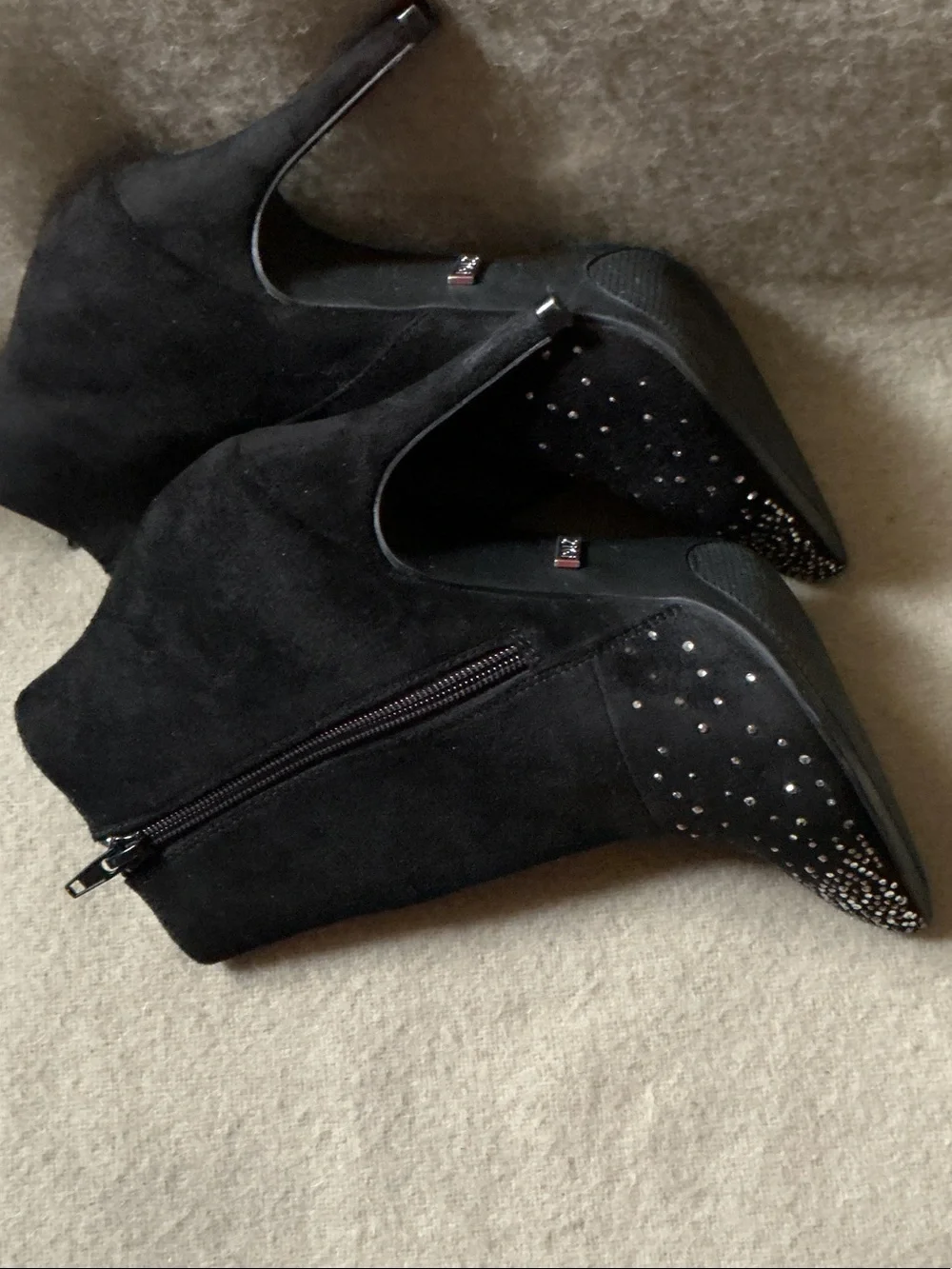 Zigi Soho sleek black